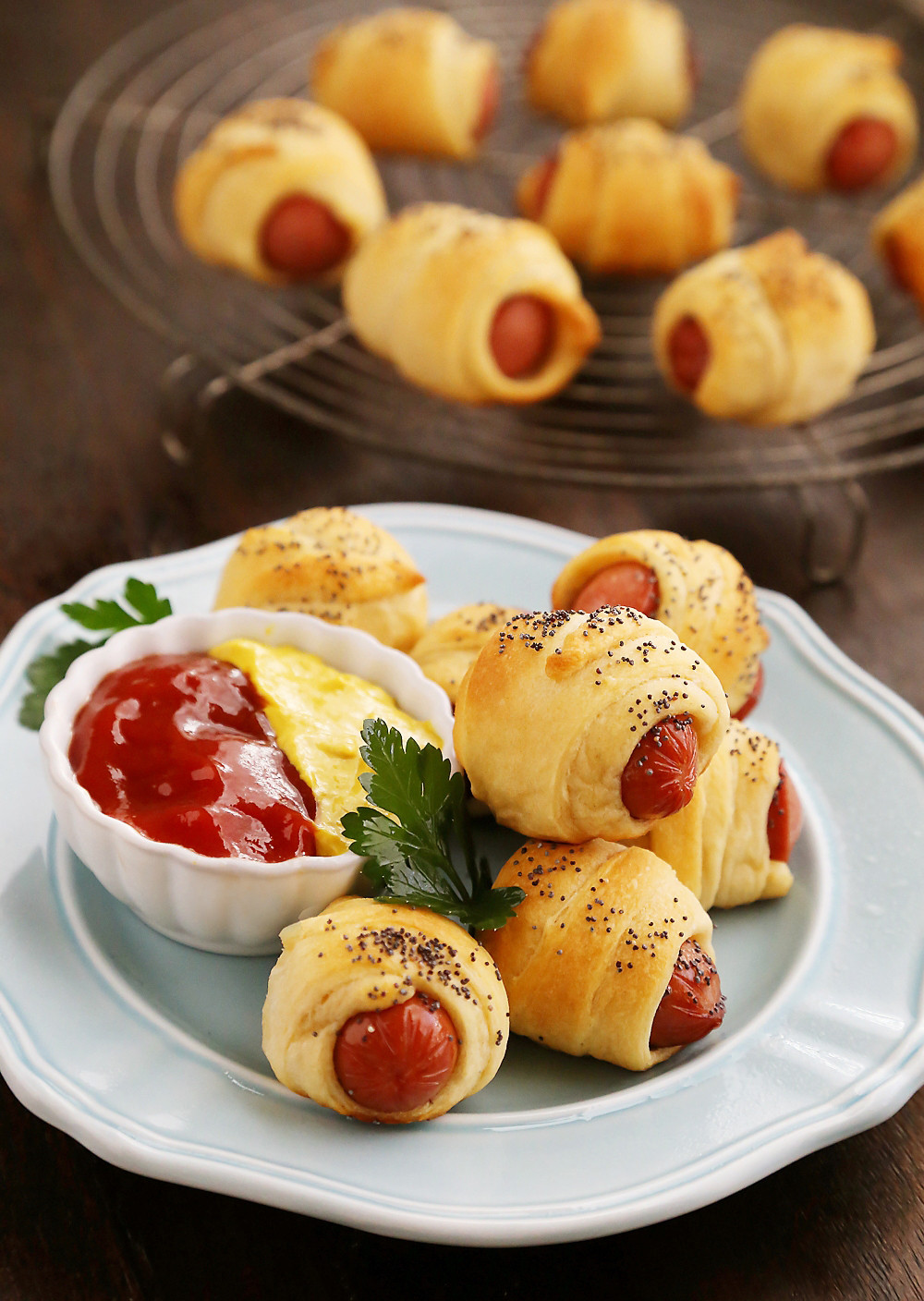 Appetizers With Crescent Rolls
 3 Ingre nt Crescent Hot Dog Rollups