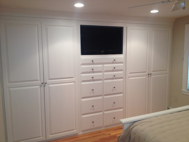 Built In Bedroom Cabinetry
 built ins Traditional Bedroom Boston by Brosseau