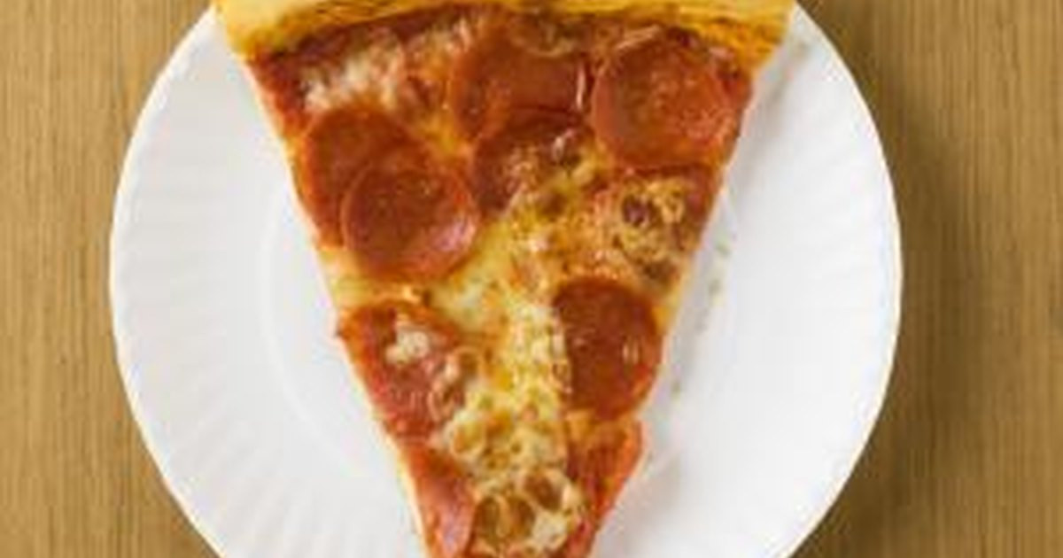 Calories In A Slice Of Pepperoni Pizza
 How Many Calories in a Slice of Pepperoni Pizza