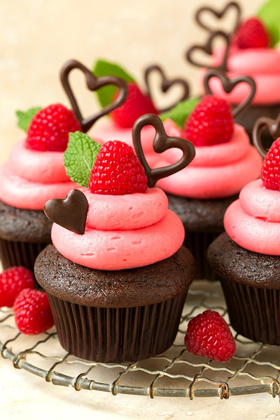 Desserts For Valentines Day
 10 Creative and Easy Valentine s Day Desserts