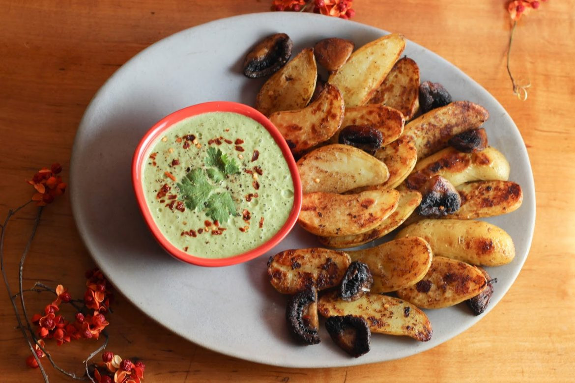 Dipping Sauce For Roasted Potatoes
 Jerk Roasted Fingerling Potatoes with Cilantro Dipping