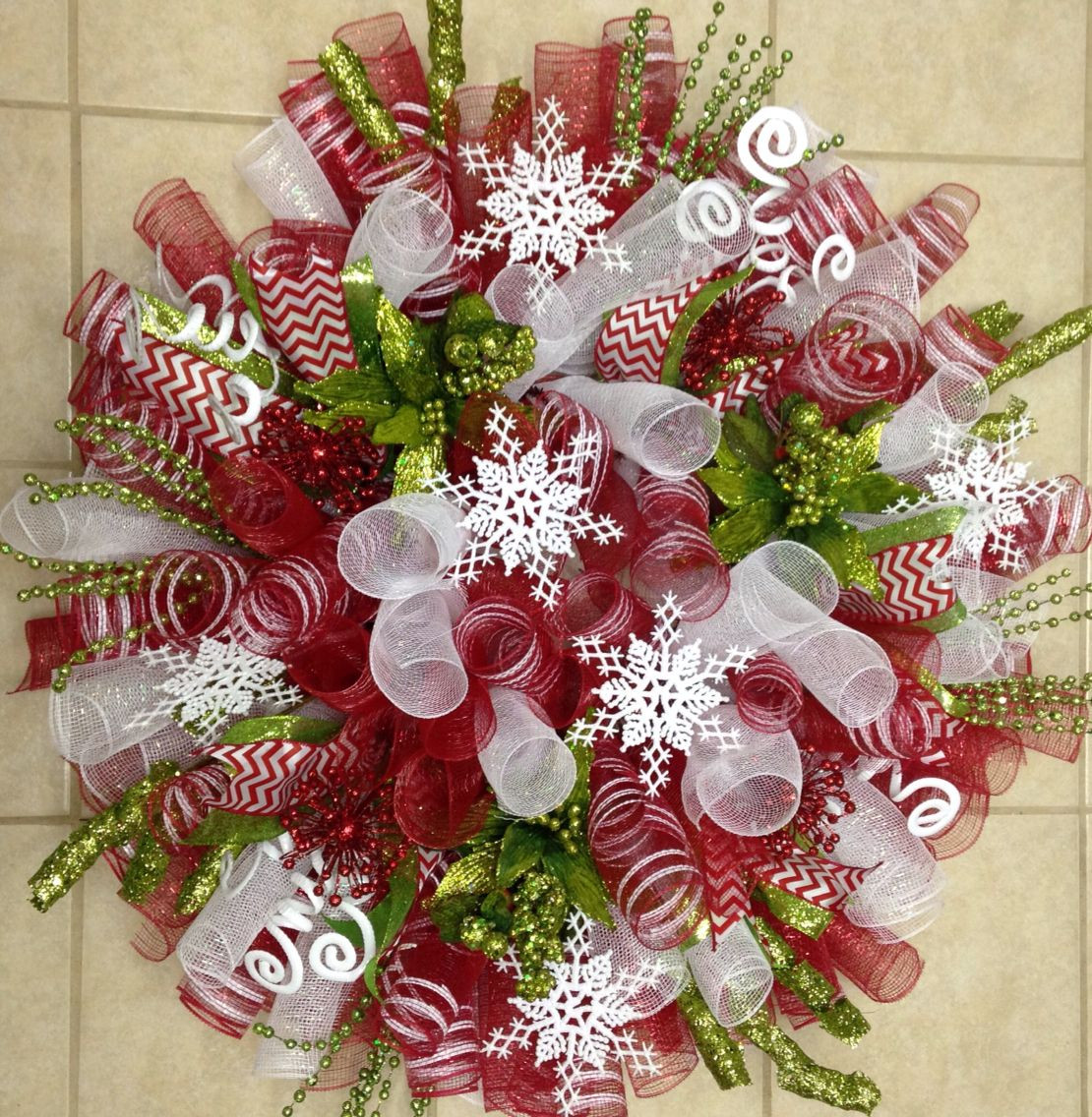 DIY Mesh Christmas Wreath
 Christmas deco mesh wreath Wreaths