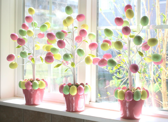 Easter Egg Tree Craft
 12 Adorable Easter Crafts For Kids