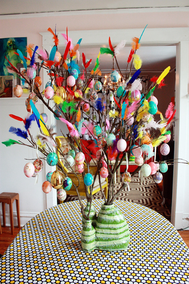 Easter Egg Tree Craft
 DIY Decorative Easter Egg Tree Ideas