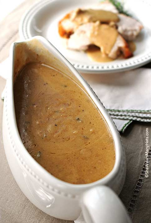 Easy Turkey Gravy With Drippings
 21 Thanksgiving Side Dishes Lolly Jane