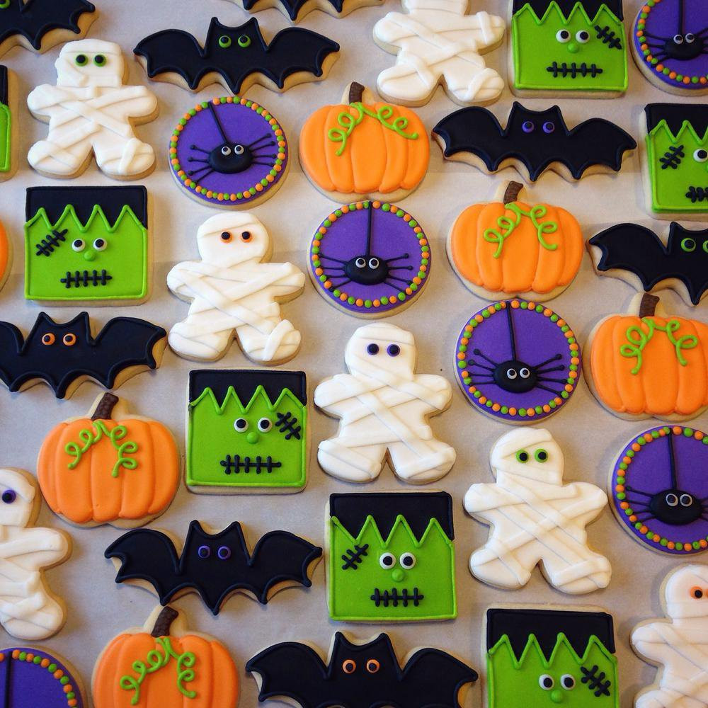 Halloween Decorating Cookies
 Halloween Sugar Cookies Party XYZ