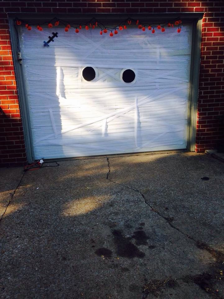 Halloween Garage Door Decorations
 28 best Spooktacular Garage Door Decor Ideas images on