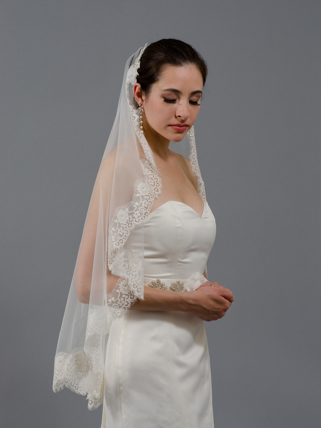 Ivory Veils Wedding
 wedding Mantilla veil light ivory bridal veils V026