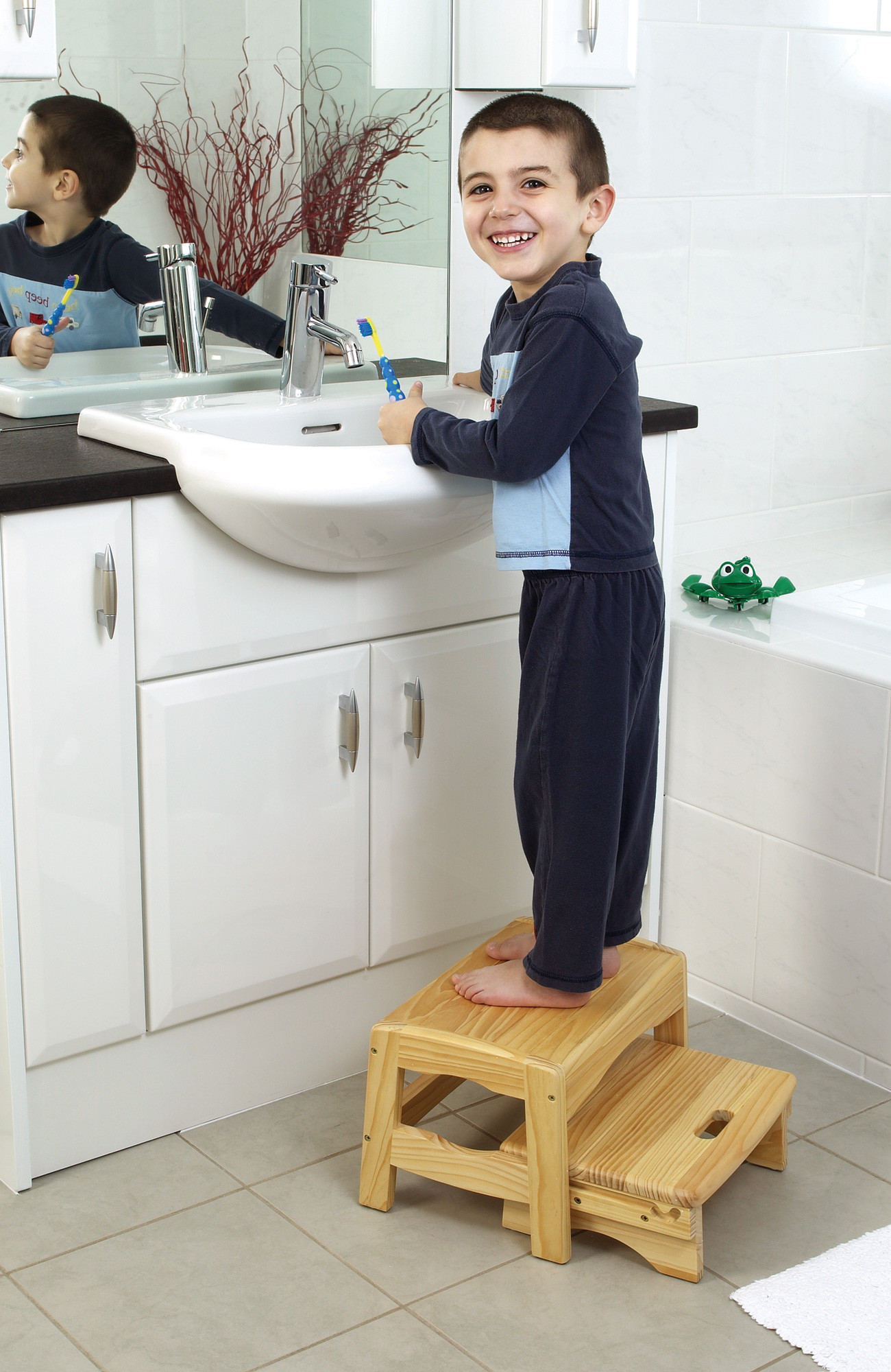 Kids Bathroom Step Stools
 Safety 1st WOODEN STEP STOOL Baby Child Bathroom Potty