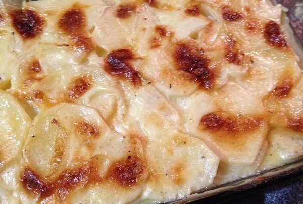 Make Ahead Scalloped Potatoes Ina Garten
 Simple Scalloped Potatoes no cream of something soup and
