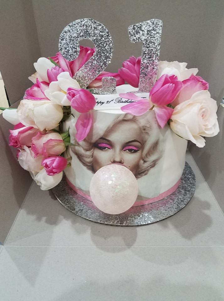 Marilyn Monroe Birthday Cake
 Marilyn Monroe cake blowing a bubble ATBGE