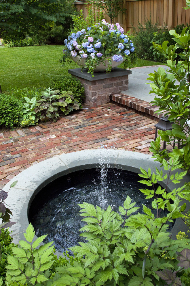 Outdoor Landscape Flowers
 Beautiful Home Gardens with Fountains to be Inspired By