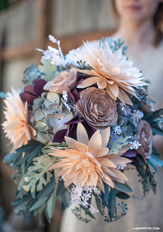 Paper Flower Wedding Bouquet
 10 DIY paper flowers tutorials that will add the WOW to