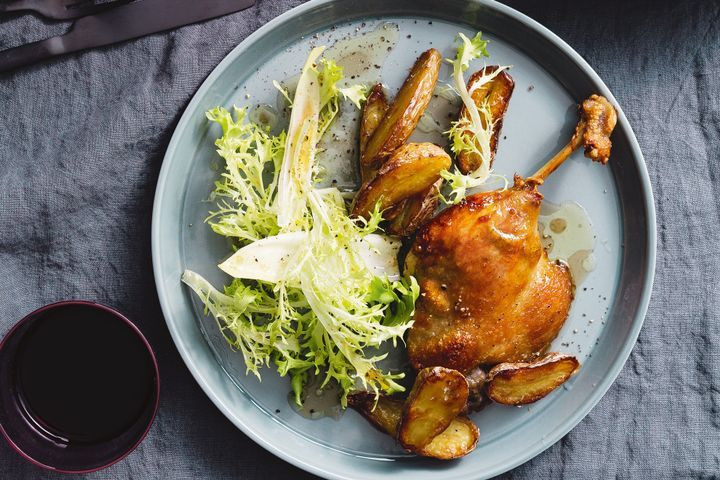 Recipes For Duck Confit
 Duck confit with crispy potatoes and bitter leaf salad