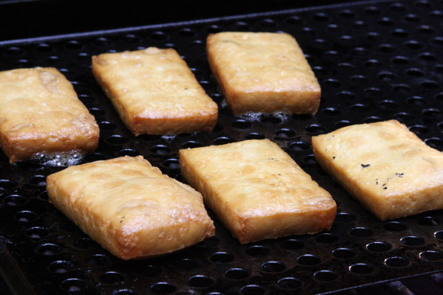 Smoked Tofu Whole Foods
 Smokey the Tofu – Kitchsplosion