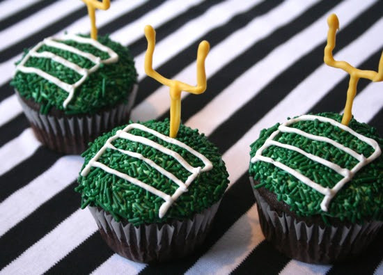 Super Bowl Cupcake Recipes
 How to Decorate Superbowl Cupcakes