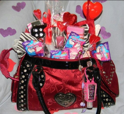 Valentine Gift Ideas For College Daughter
 289 best images about Valentines day basket on Pinterest