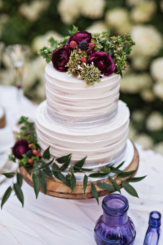 Wedding Cakes Fall
 Gorgeous Fall Wedding Cakes We re Drooling Over Southern
