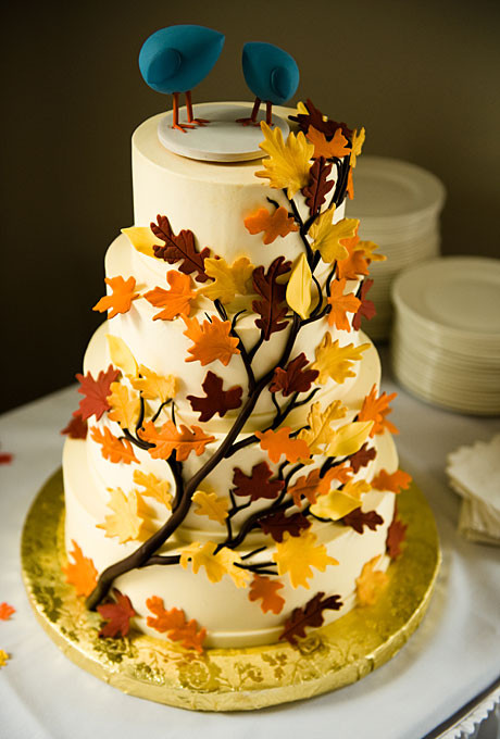 Wedding Cakes Fall
 Wedding Inspiration Center Fall Wedding Cake with Nature