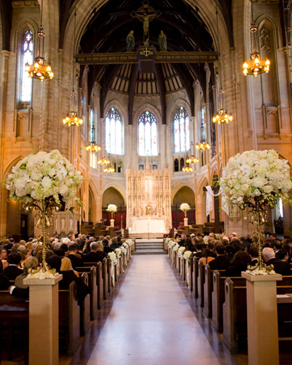 Wedding Flowers For Church
 Glamorous Vintage Wedding Weddings Romantique