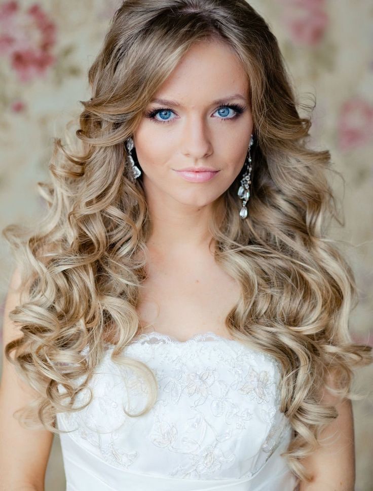 Wedding Hairstyle Curls
 Best Curly Wedding Hairstyles For Brides Fave HairStyles