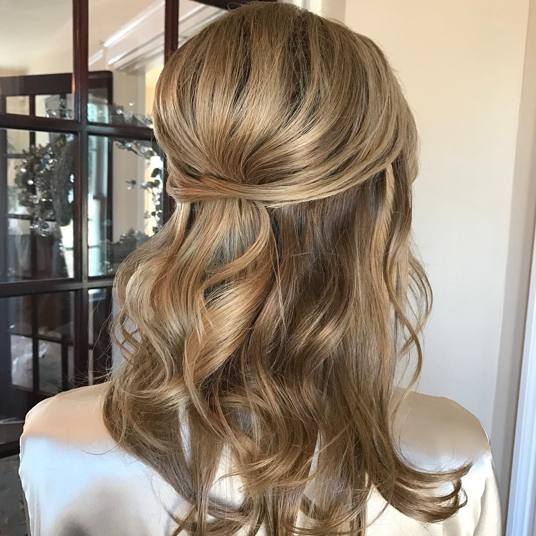 Wedding Half Updo Hairstyles
 40 Irresistible Hairstyles for Brides and Bridesmaids