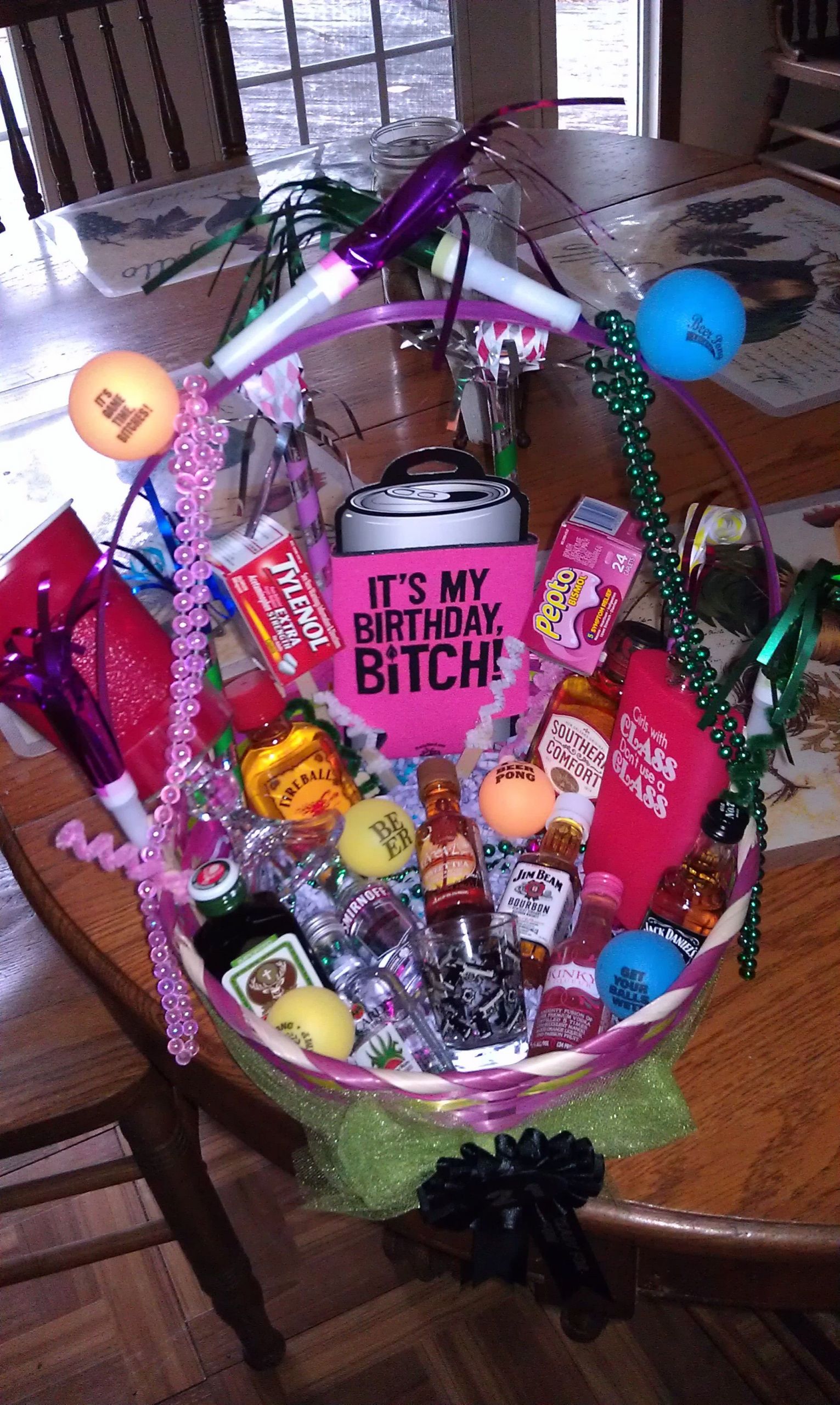 21St Birthday Gift Ideas For Girlfriend
 21st birthday basket I want this I love it SOMEONE MAKE