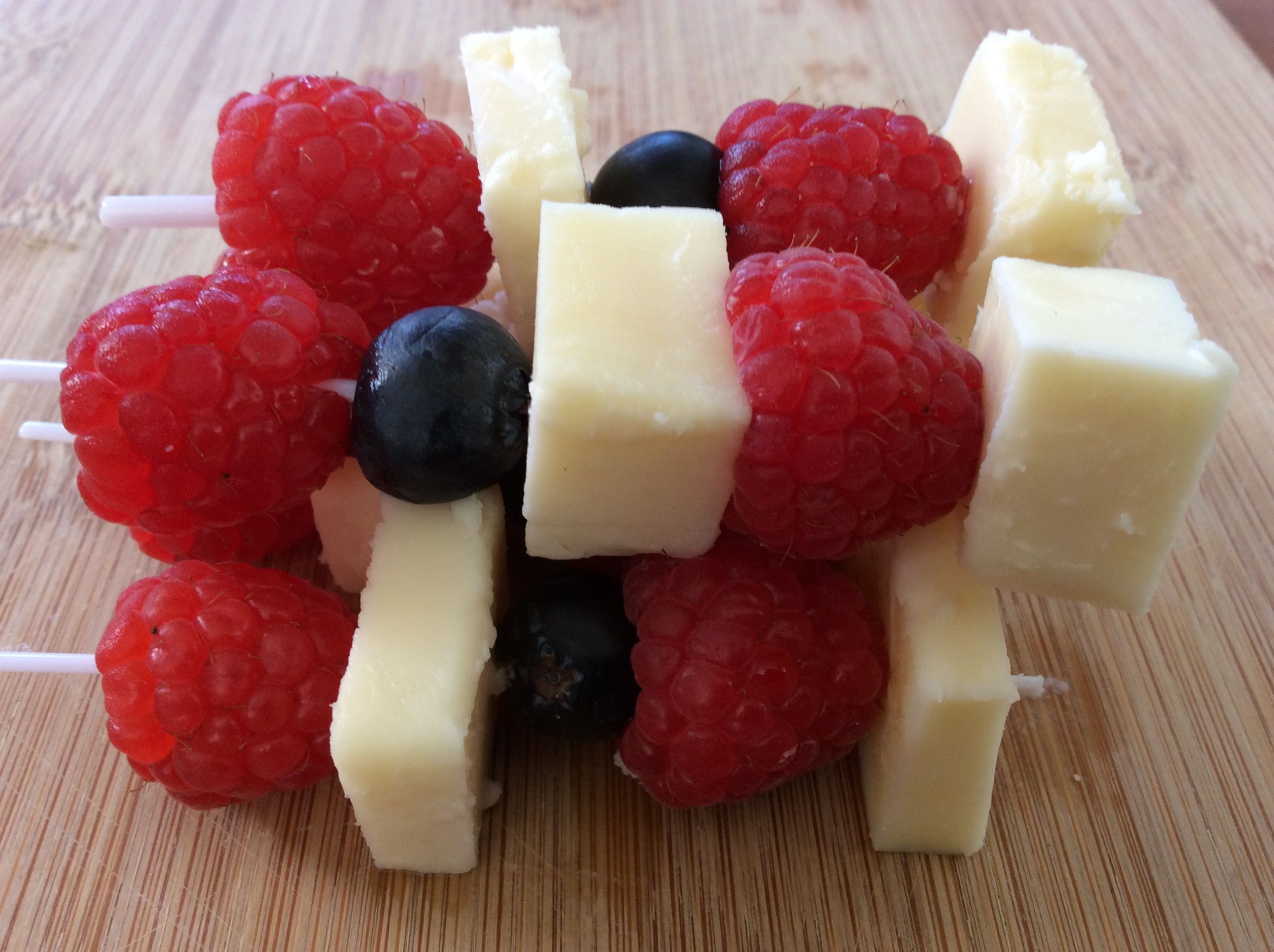 4Th Of July Appetizers
 Red White and Blue Berry Cheese Bites – Easy 4th of July