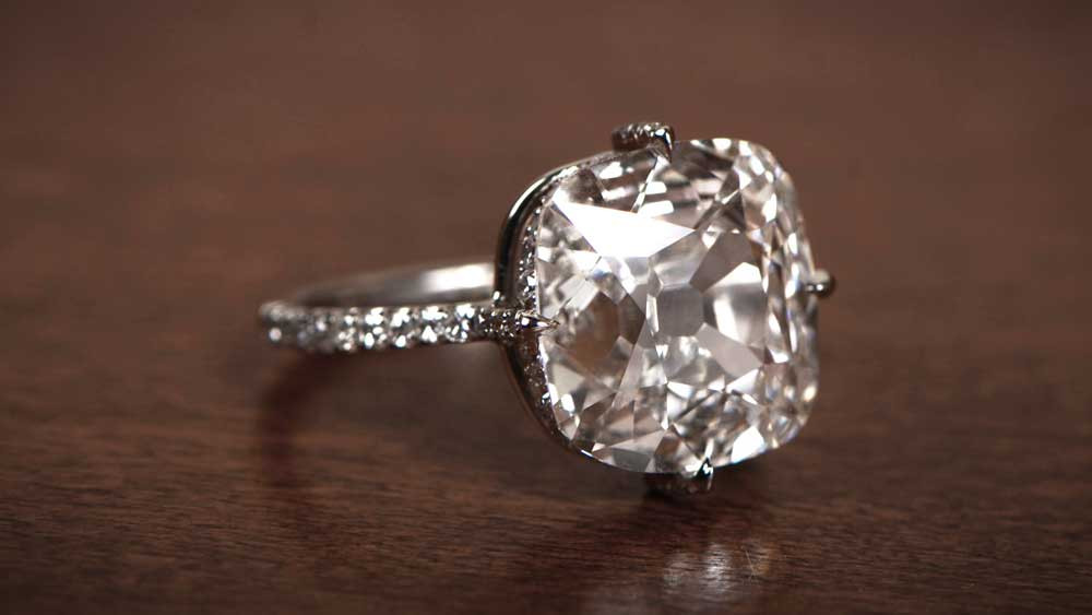 5 Carat Diamond Engagement Ring
 Buying a 5 Carat Engagement Ring Estate Diamond Jewelry