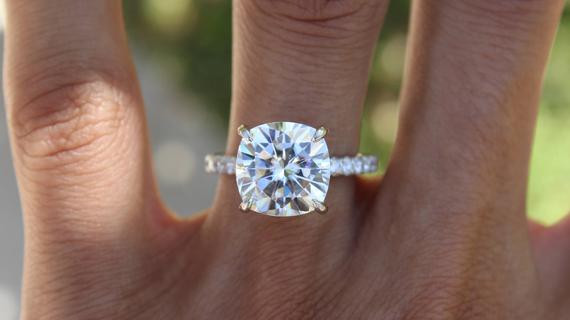 5 Carat Diamond Engagement Ring
 5 Carat Cushion Cut Forever e Moissanite & Diamond