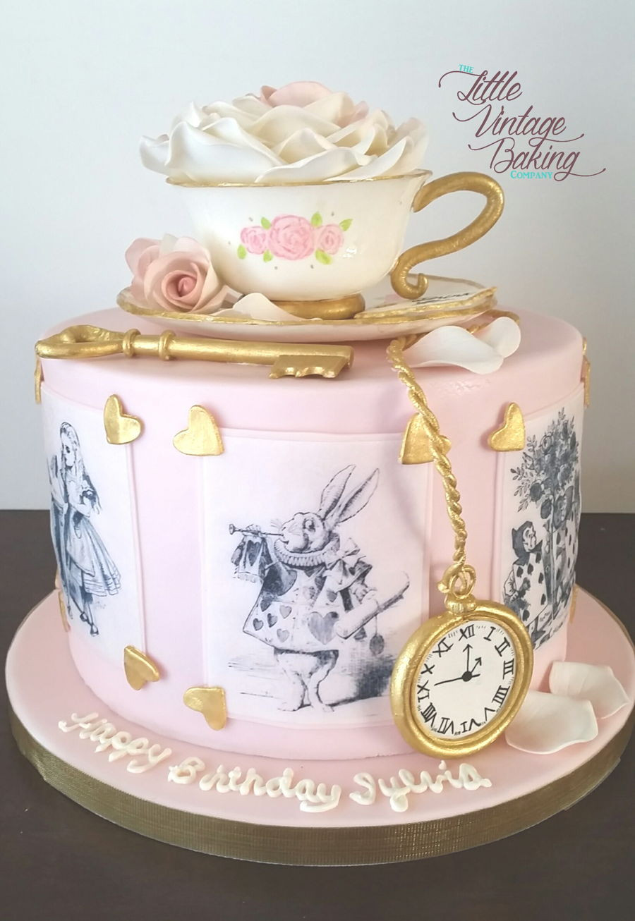 Alice In Wonderland Birthday Cake
 Vintage Alice In Wonderland Cake CakeCentral