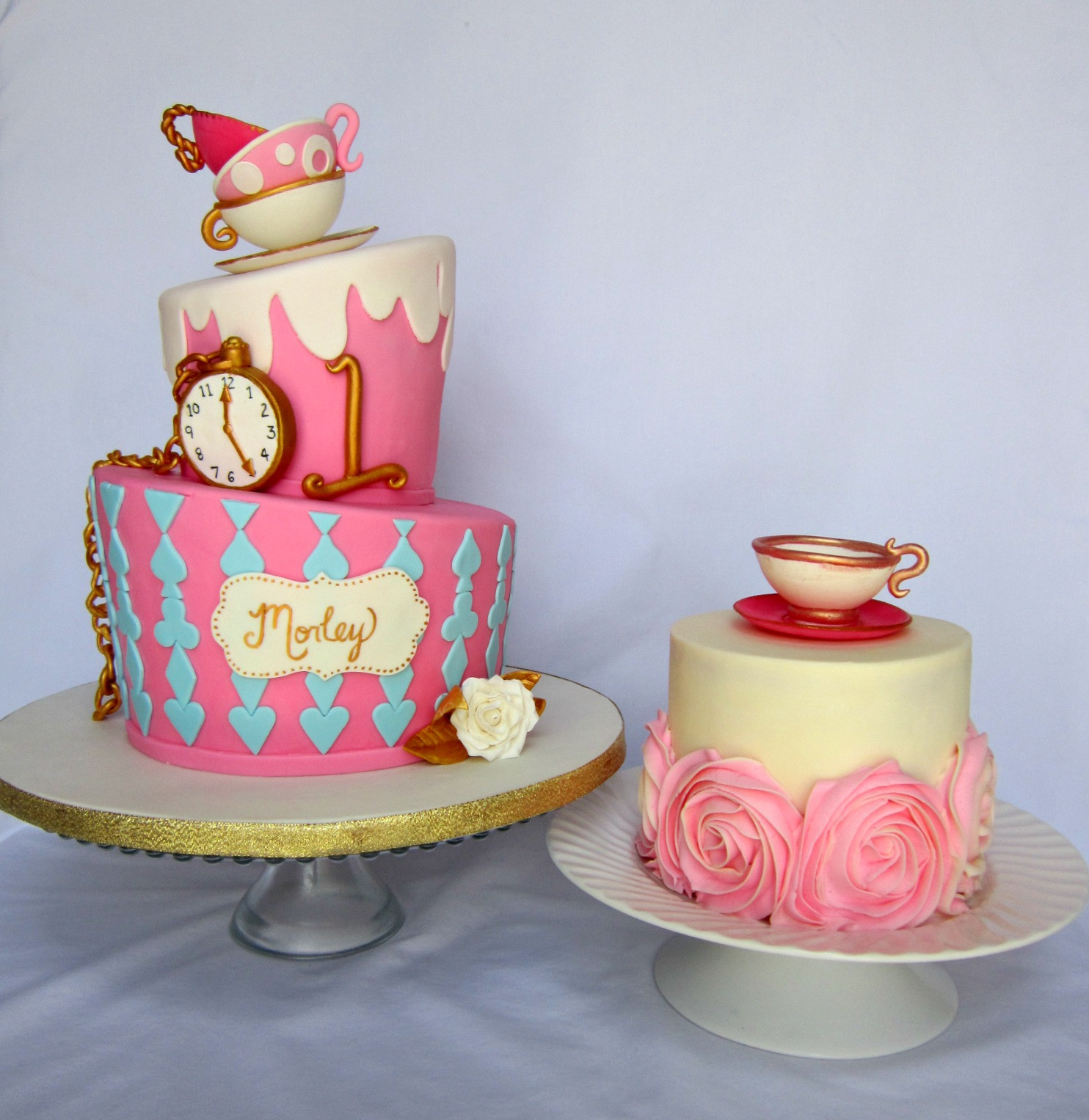 Alice In Wonderland Birthday Cake
 Delectable Cakes "Alice in Wonderland" Teacup Birthday Cake