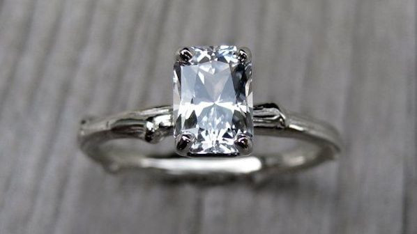 Alternatives To Wedding Rings
 20 BEAUTIFUL ENGAGEMENT RINGS THAT ARE NOT MADE FROM