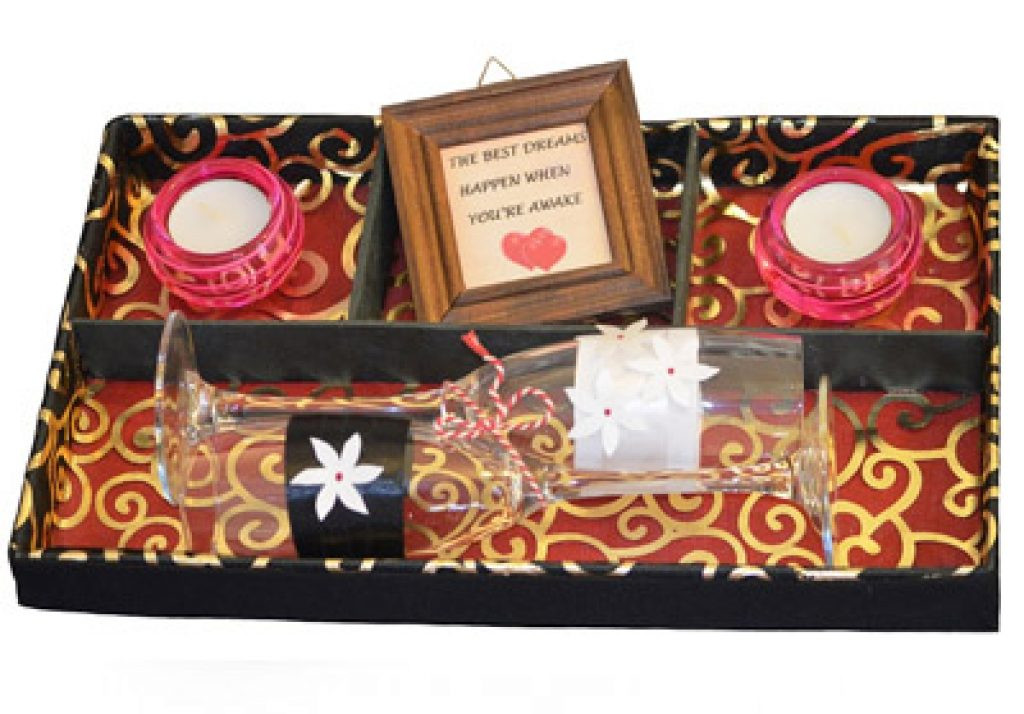 Anniversary Gift Ideas For Couple
 8th Wedding Anniversary Gifts For the Couple Who Has