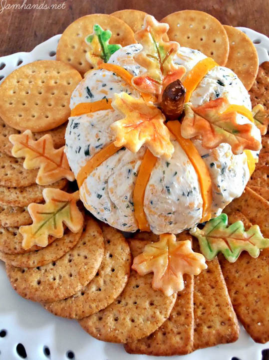Appetizers For Thanksgiving Dinner Party
 27 Delectable Thanksgiving Appetizer Recipes Easyday