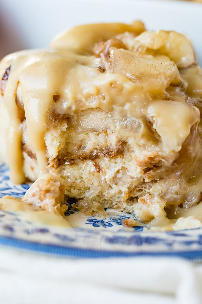 Apple Pie Bread Pudding
 Apple Bread Pudding with Vanilla Sauce Video Oh