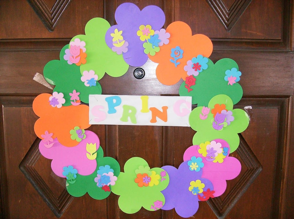 April Toddler Crafts
 Random Thoughts and Happy Thinking Spring Wreath