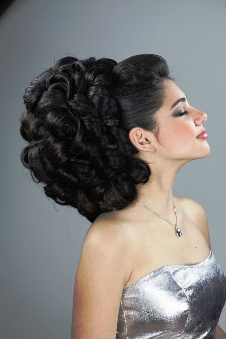 Arabic Wedding Hairstyles
 420 best Arabic Bridal Hair and Makeup images on Pinterest