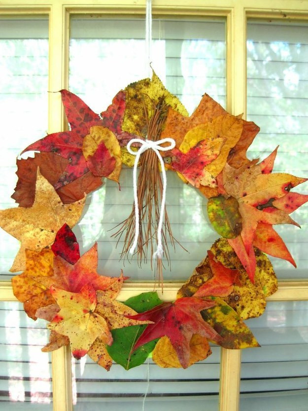 Arts And Craft Ideas For Toddlers
 16 Awesome DIY Projects You Can Make With Fall Foliage