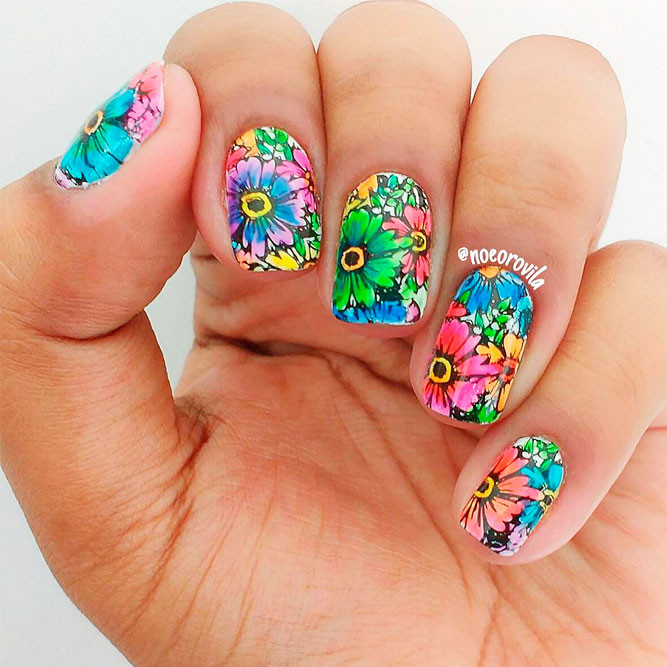 Awesome Nail Art
 Awesome Summer Nail Art to Try