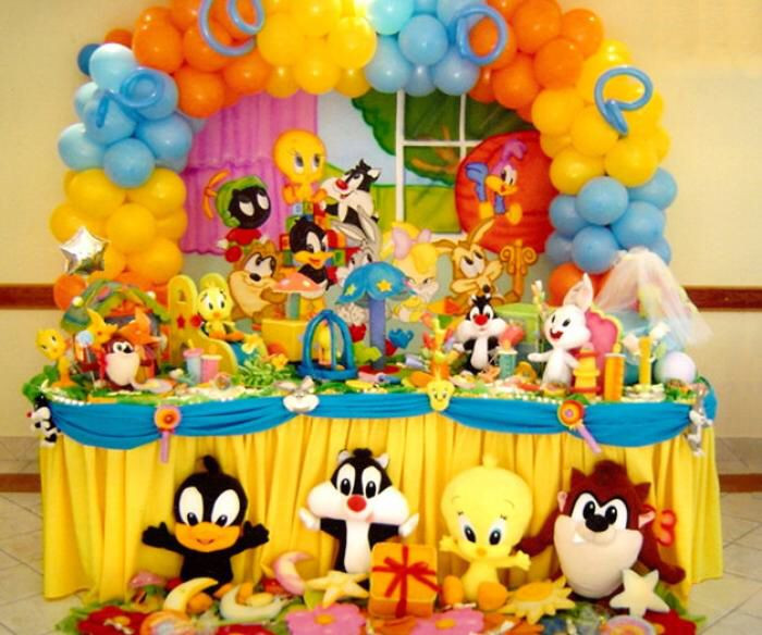 Baby Looney Tunes Party Decorations
 Baby looney tunes party Bautizo en 2019