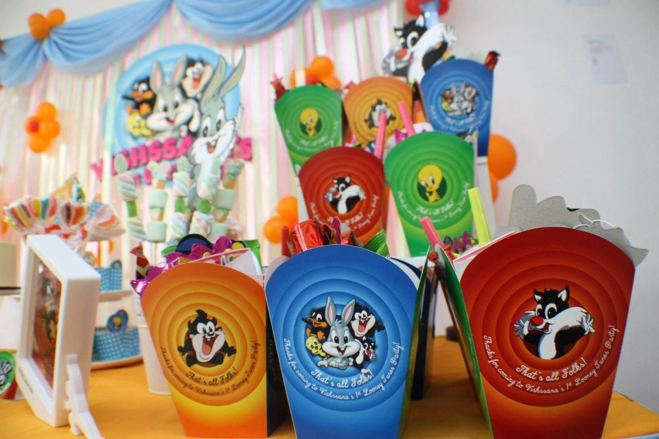 Baby Looney Tunes Party Decorations
 Customized Party Packs Goo Packs Door Gifts Favors