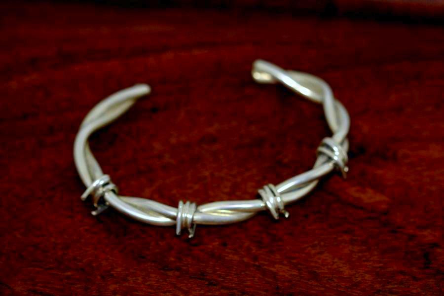Barbed Wire Bracelet
 Barbed Wire Bracelet in Sterling Male Small – Ambriz