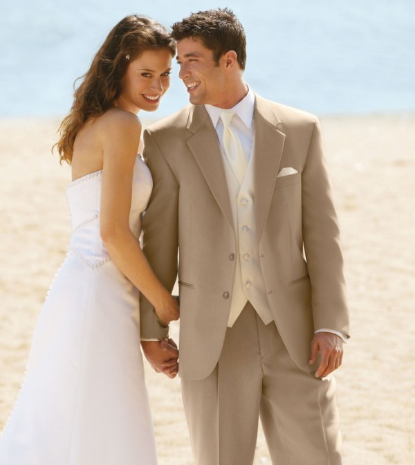 Beach Wedding Suits For Groom
 How to Choose a Groom Suit for a Beach Wedding – Beach