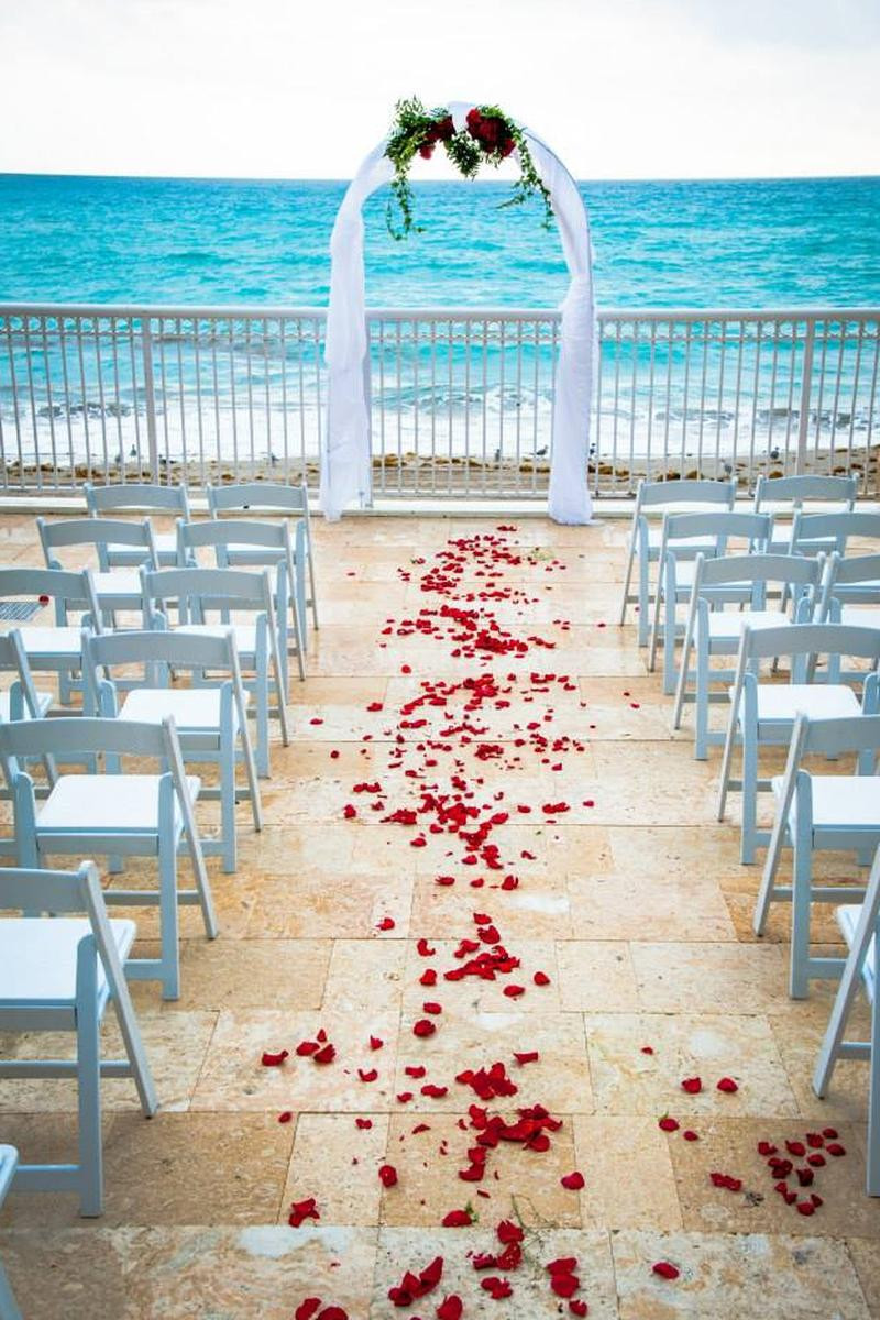 Beach Wedding Venues
 Marco Polo Beach Resort Miami Weddings