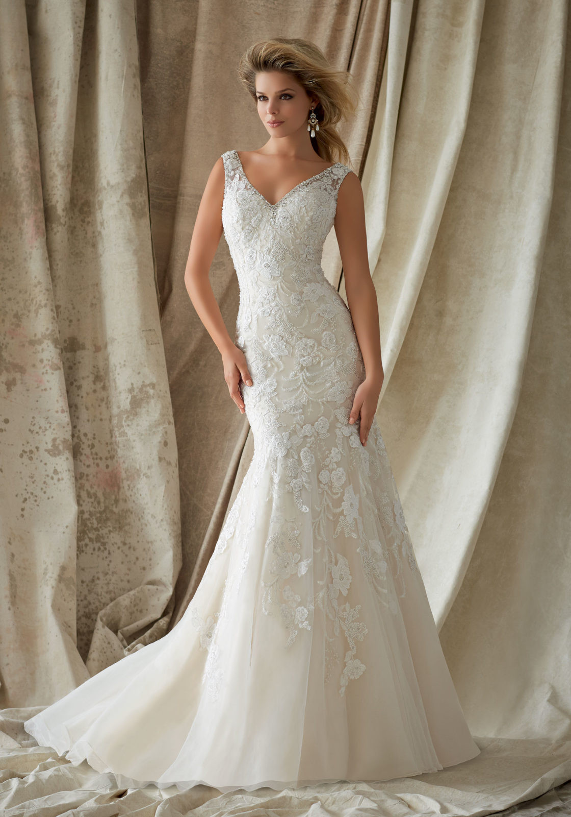 Beaded Wedding Dresses
 Crystal Beaded Embroidery with Lace on Net Bridal Gown
