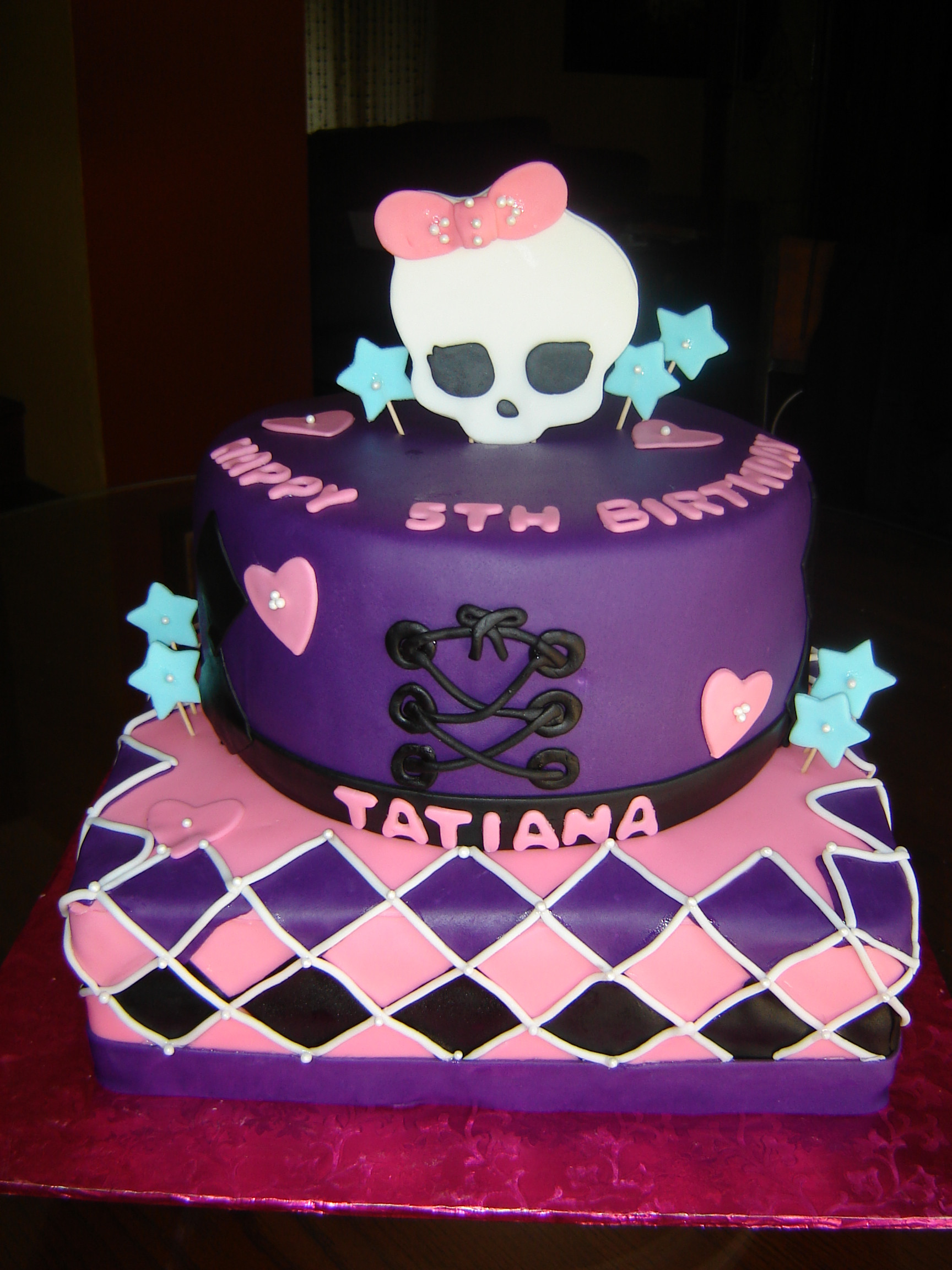 Birthday Cake Decor
 Monster High Cakes – Decoration Ideas