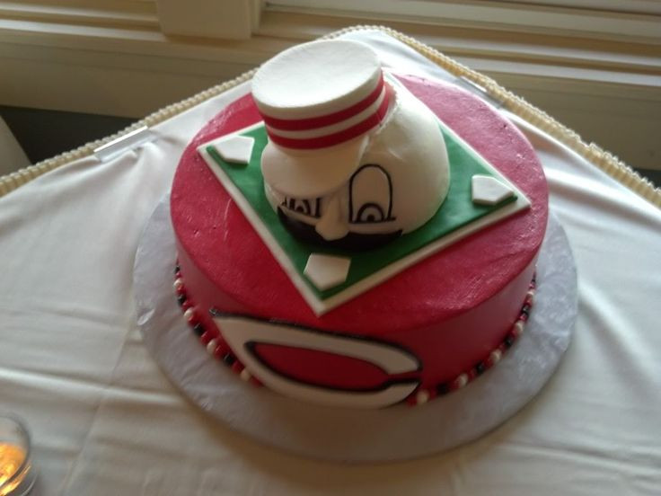 Birthday Cakes Cincinnati
 Cincinnati Reds cake idea Awesome Cakes