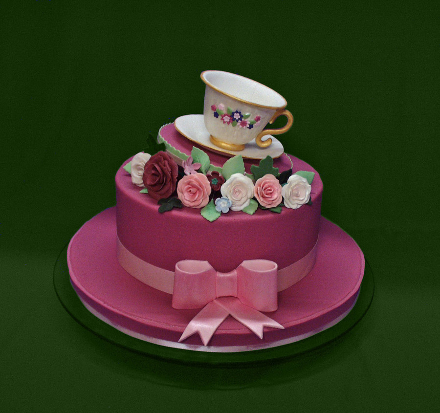 Birthday Cakes For Ladies
 La s Hat And Teacup 90Th Birthday Cake CakeCentral