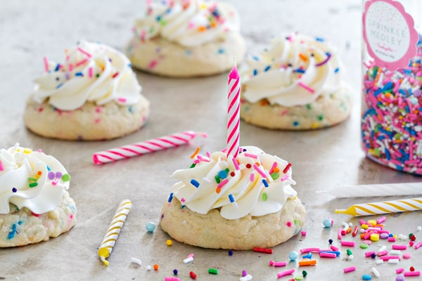 Birthday Cookie Cake Recipe
 Birthday Cake Cookies